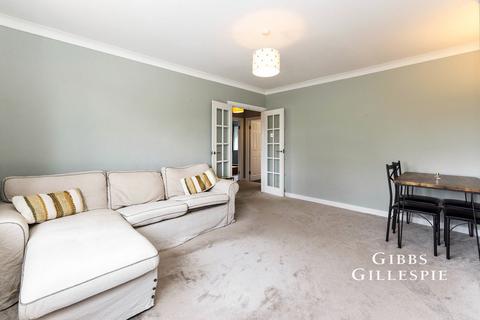 2 bedroom flat to rent, Hill Close, Stanmore, HA7