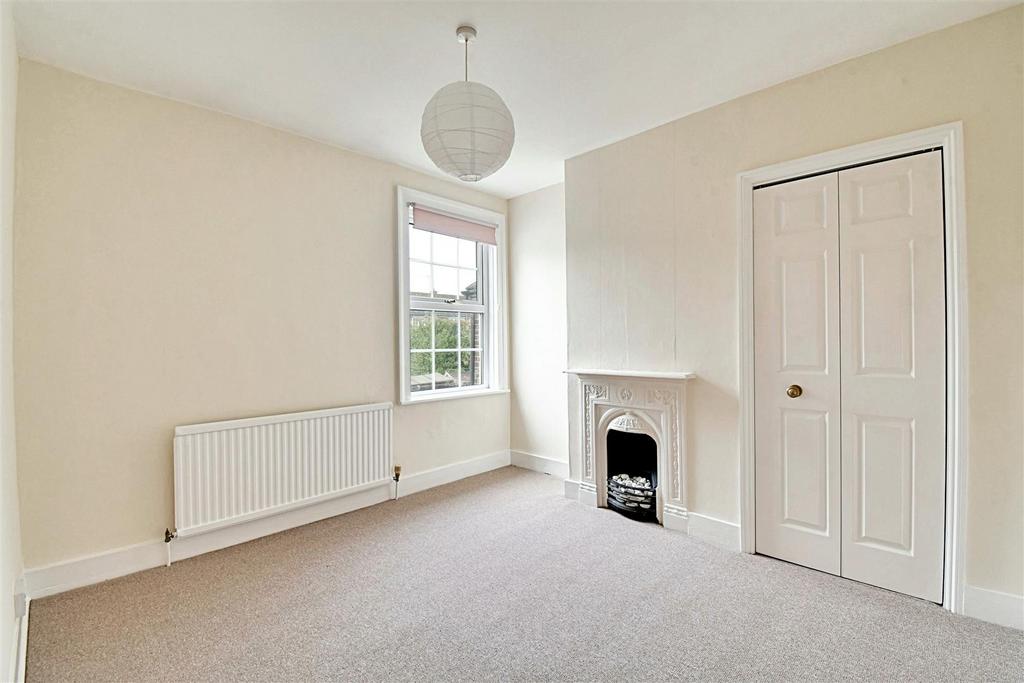 Bedroom 2 1.jpg