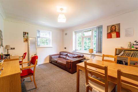 2 bedroom flat for sale, Gilldown Place, Birmingham, B15