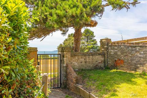 2 bedroom apartment for sale, West Cliff Road, Bournemouth BH2