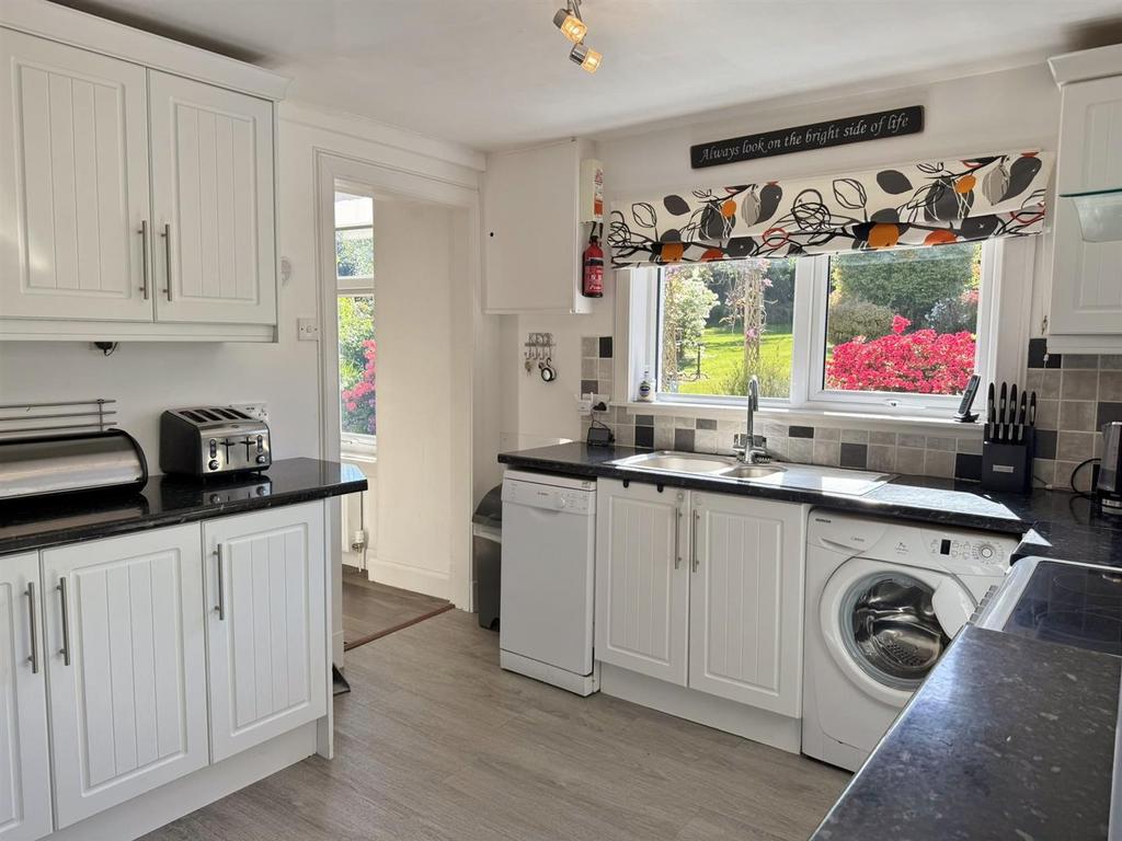 Kitchen to dining room