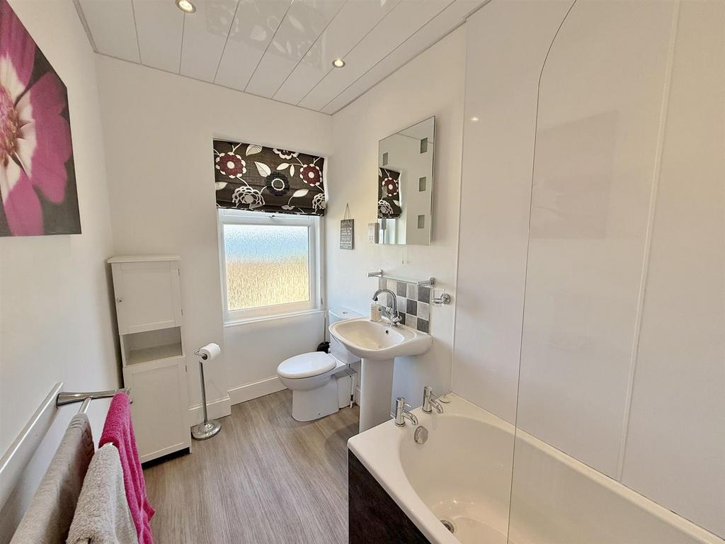 Family bathroom