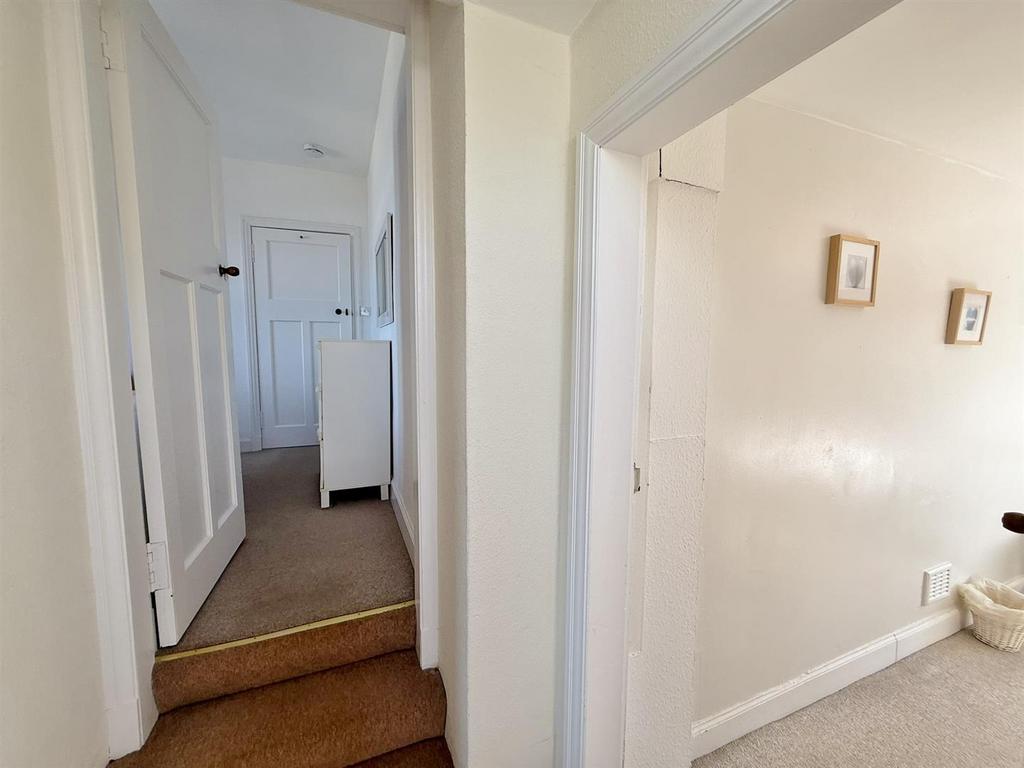 Bedroom 5 &amp; 6 hallway to bedroom 3