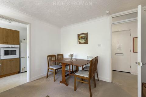 2 bedroom retirement property for sale, Fernbank Road, Ascot SL5