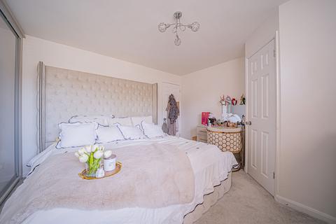10 Bridge Meadow Drive, Knowle, Solihull, B93 9QG