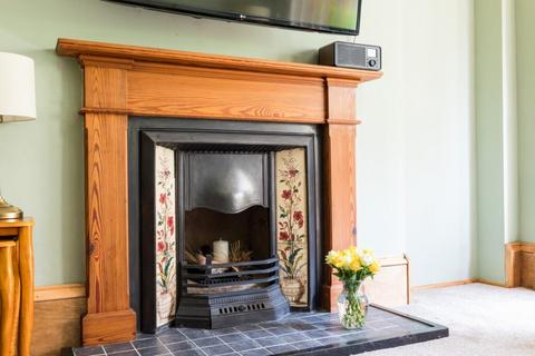 2 bedroom flat for sale, Walton Street, Shawlands