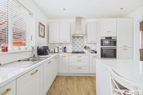 undefined, Teal Close, Kingsteignton