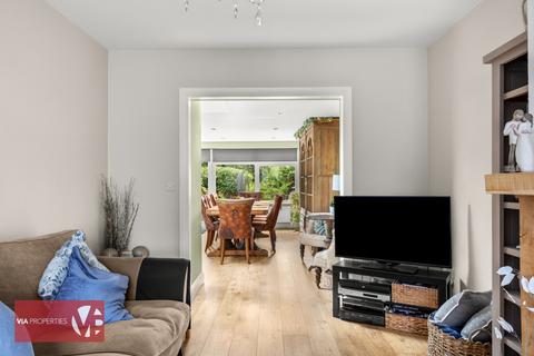 24 Allmains Close, Nazeing, Waltham Abbey, EN9 2LX