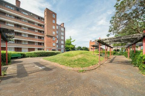 2 bedroom flat for sale, Peckwater Street, London NW5
