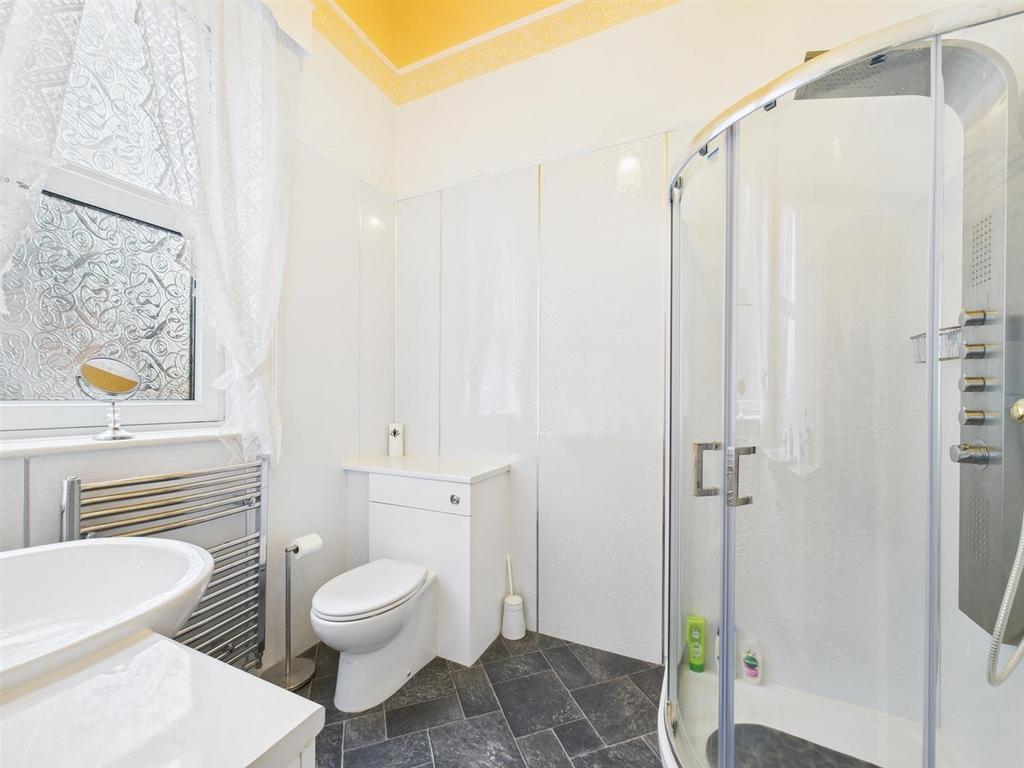 CAM03358 G0-PR0190-STILL005.jpg