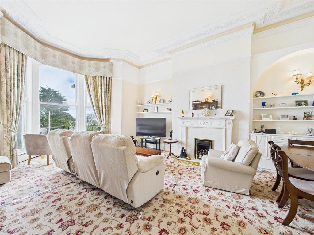 CAM03358 G0-PR0190-STILL014.jpg