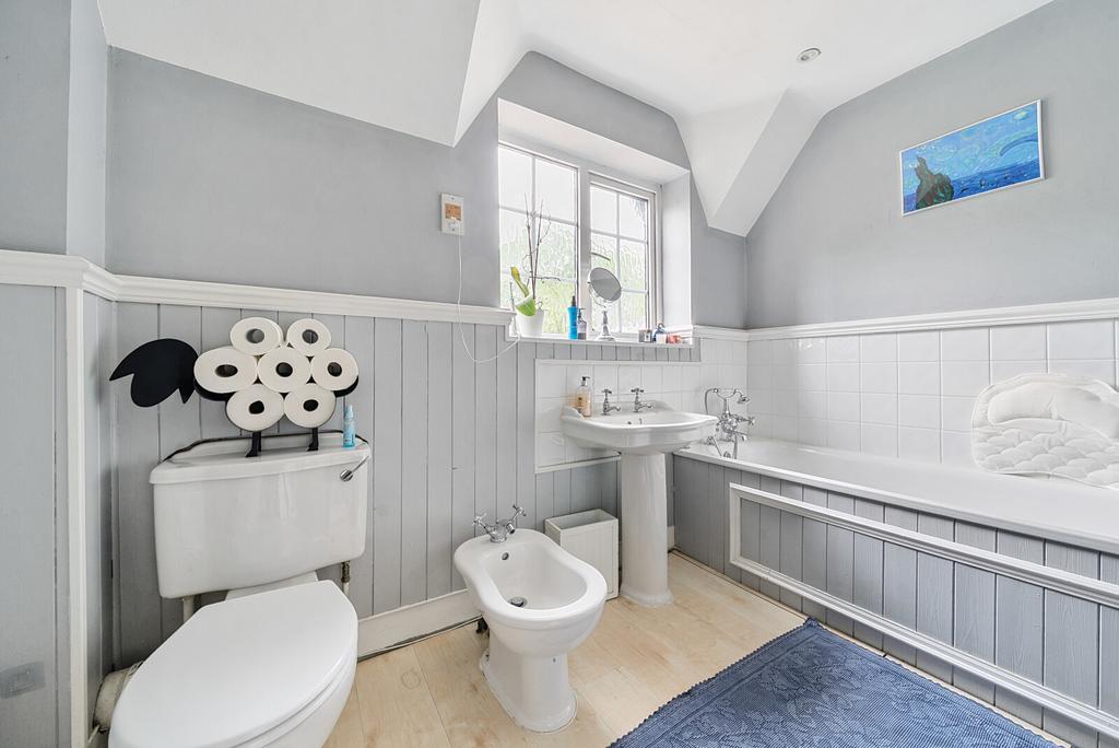 Main - Bathroom.