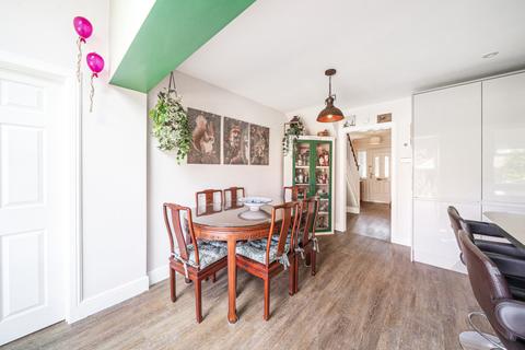 8 Church Lane, Barnwood, Gloucester, GL4 3HZ