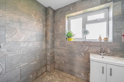 8 Church Lane, Barnwood, Gloucester, GL4 3HZ
