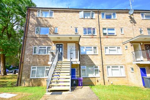 8 Haygarth, Knebworth, SG3 6HE