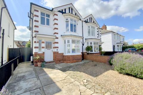 3 bedroom semi-detached house for sale, Queens Parade, Cleethorpes