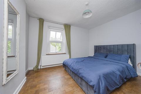 9 Mill Place, Datchet, Slough, SL3 9HX