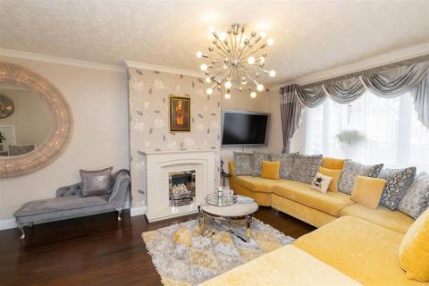 3 bedroom detached house for sale, Pont View, Ponteland, Newcastle Upon Tyne