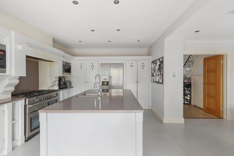undefined, London W4