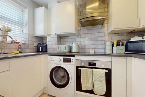 1 bedroom end of terrace house for sale, Grosmont Close, Emerson Valley, Milton Keynes