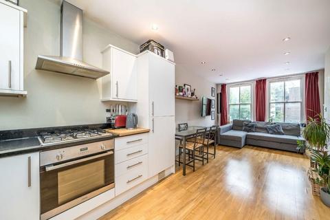 3 bedroom flat for sale, Landor Road, London SW9