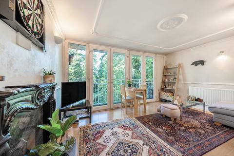 1 bedroom apartment for sale, Leaf Close, Northwood, Hillingdon