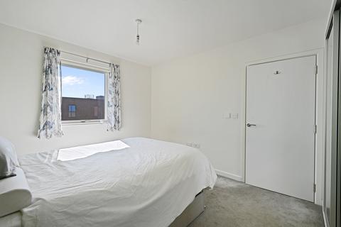 undefined, Hargrave Drive, Harrow, HA1