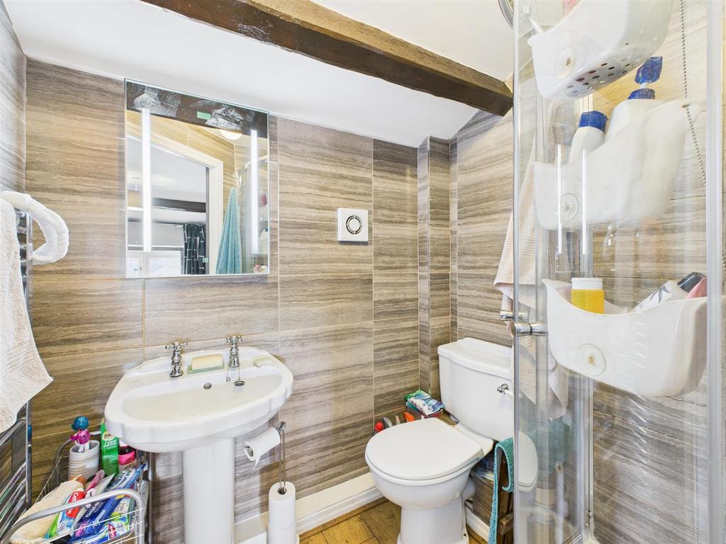 Ensuite