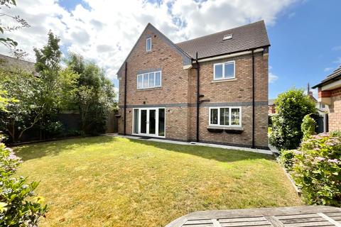 5 bedroom detached house for sale, Main Road, Shavington, CW2