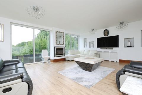 7 bedroom detached house for sale, New Close Road, Shipley BD18