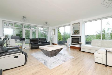 7 bedroom detached house for sale, New Close Road, Shipley BD18