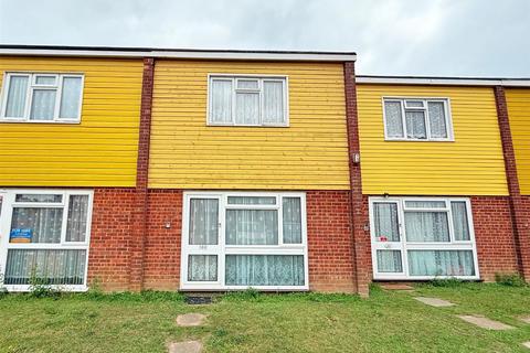 3 bedroom chalet for sale, Newport Road, Hemsby
