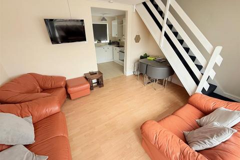 3 bedroom chalet for sale, Newport Road, Hemsby