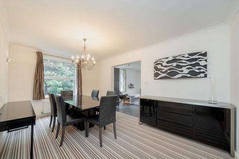 3 bedroom flat for sale, Sumpter Close, London NW3