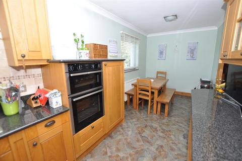 4 bedroom house for sale, Bron Y Glyn Estate, Bronwydd Arms, Carmarthen