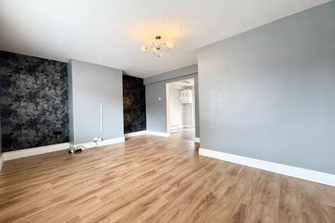 3 bedroom terraced house for sale, Ferrier Road, Stevenage, Hertfordshire, SG2