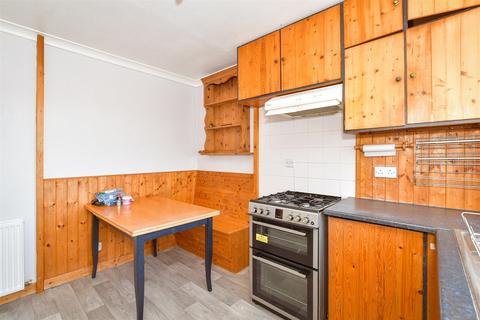 2 bedroom flat for sale, Church Street, Littlehampton BN17