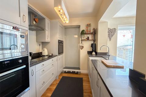 6 Broom Terrace, Burnopfield, Newcastle Upon Tyne, NE16 6DS