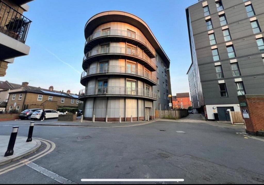3-Bedroom Apartment – Westside Apartments, Ilfo