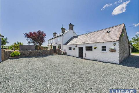 undefined, Neuadd Wen & Neuadd Wen Cottage Farm, Newborough