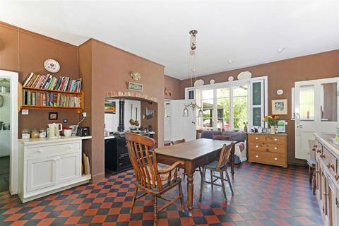 undefined, Dursley Road, Cambridge, Gloucester