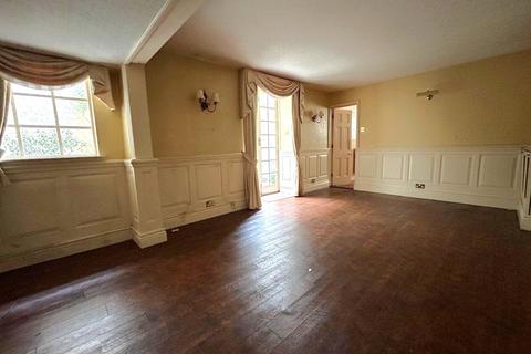 5 bedroom terraced house for sale, Union Terrace, Barnstaple, Devon, EX32