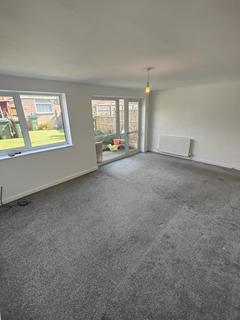 3 bedroom terraced house to rent, Carver Close, Wyken, Coventry, CV2