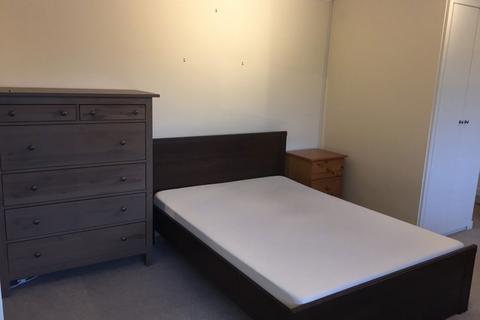 Studio to rent, DALTON LODGE, STYVECHALE AVE, COVENTRY CV5 6DW