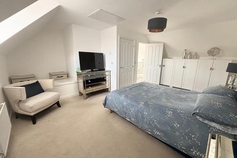 3 bedroom detached house for sale, Sandringham Avenue, Stratford-upon-Avon