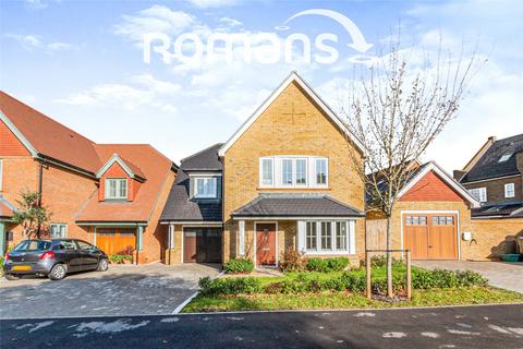 5 bed detached house for rent in Featherfall Road, Crookham Village, Fleet, GU51