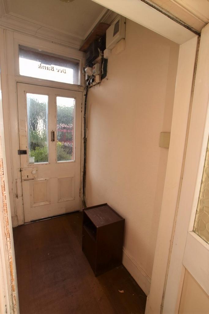 Dee Bank, 2 Kingholm Road, Dumfries, DG1 4 AX - Gri