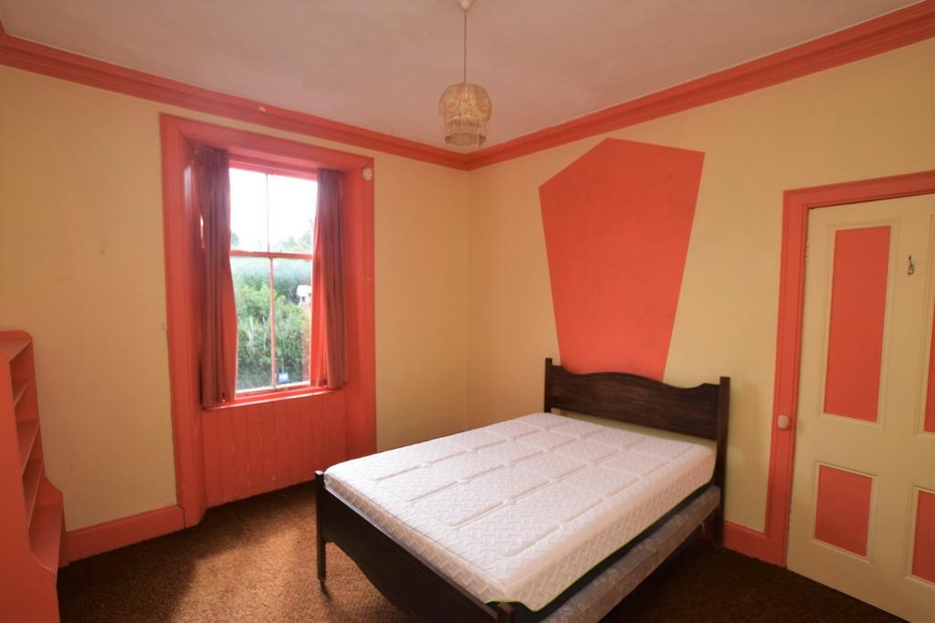 Dee Bank, 2 Kingholm Road, Dumfries, DG1 4 AX - Gri