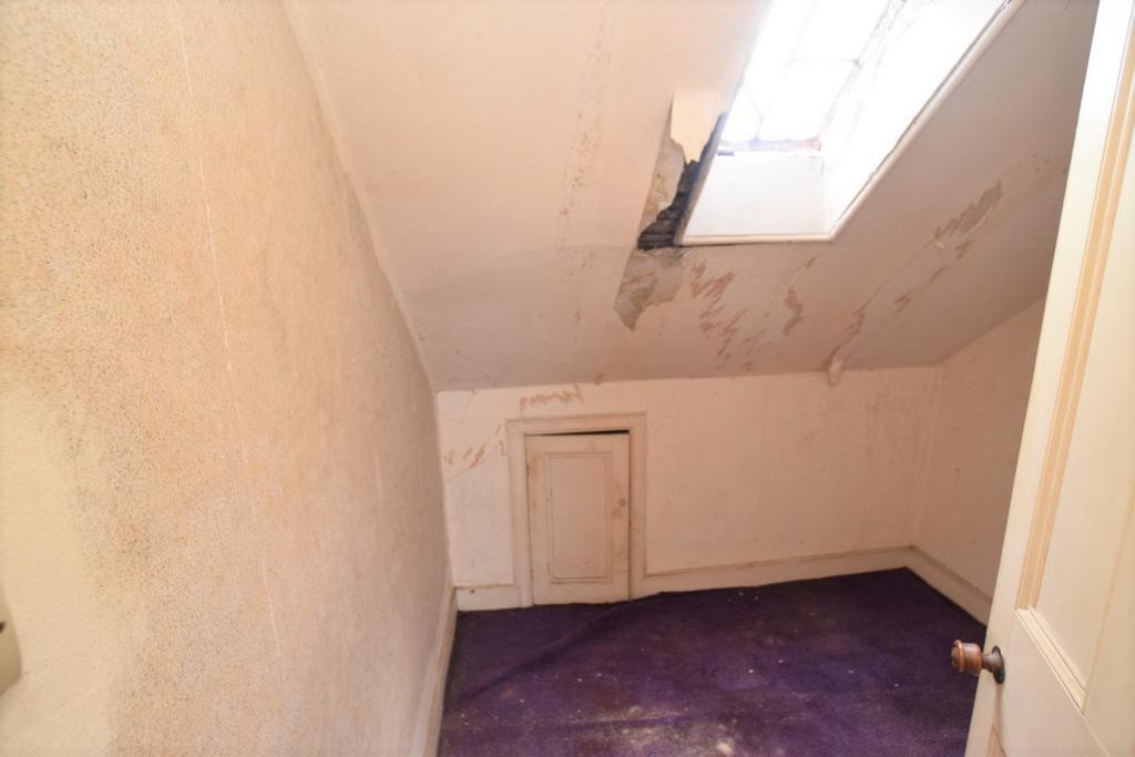 Dee Bank, 2 Kingholm Road, Dumfries, DG1 4 AX - Gri