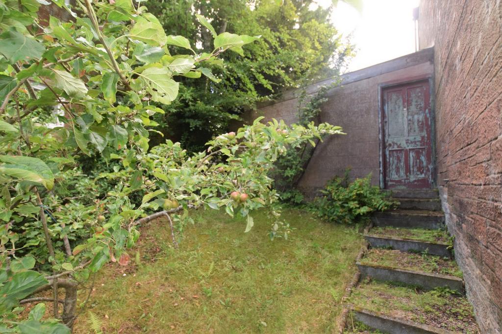 Dee Bank, 2 Kingholm Road, Dumfries, DG1 4 AX - Gri